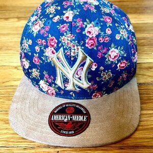 VINTAGE NEW YORK YANKEES FLORAL FITTED CAP STRAIGHT BRIM